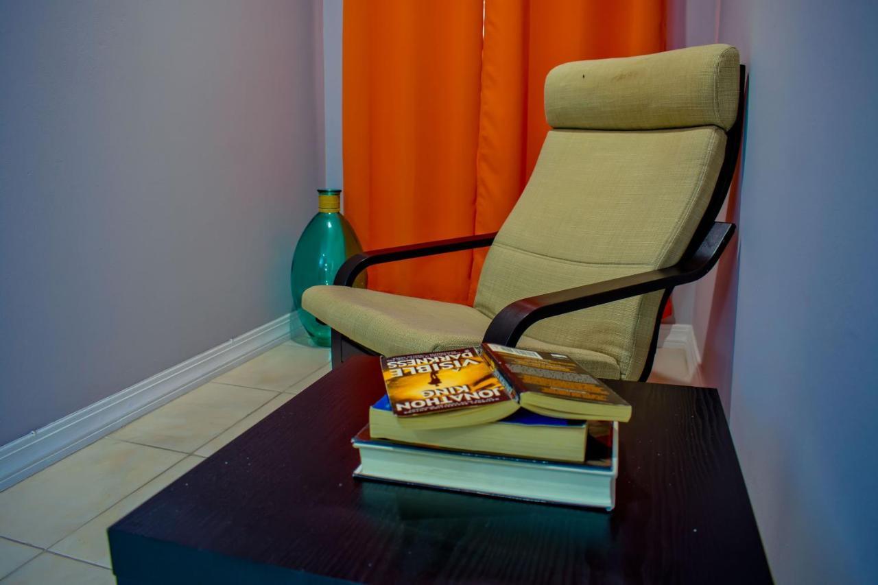 Donhead New Kingston Apt 5 Luaran gambar