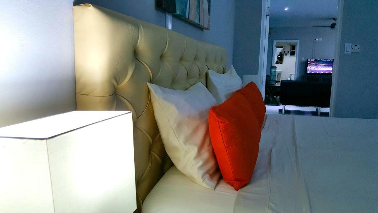 Donhead New Kingston Apt 5 Luaran gambar