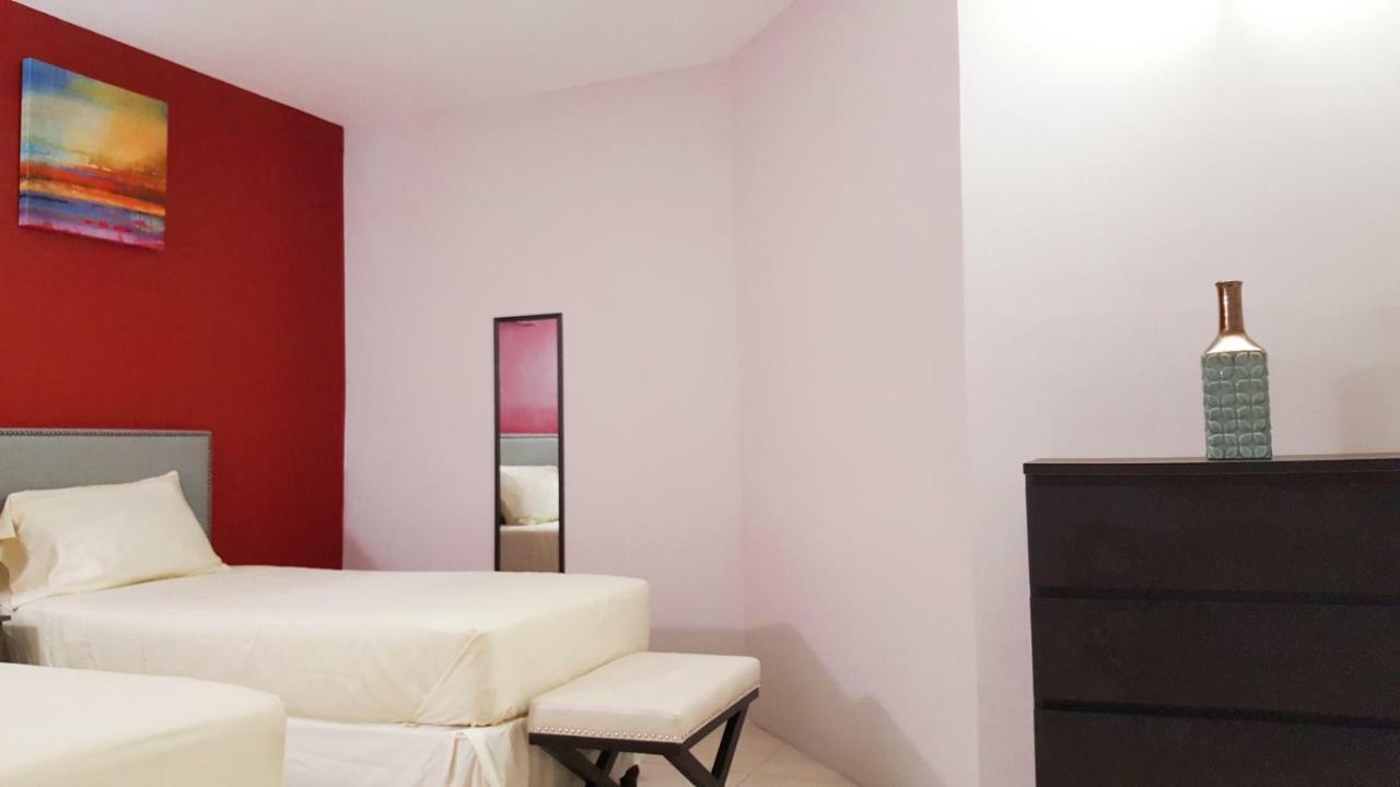 Donhead New Kingston Apt 5 Luaran gambar